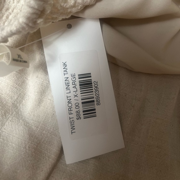 Gentle fawn linen top - Picture 2 of 4